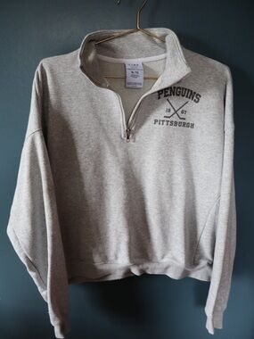 Pittsburgh Penguins Gray Quarter-Zip Sweatshirt